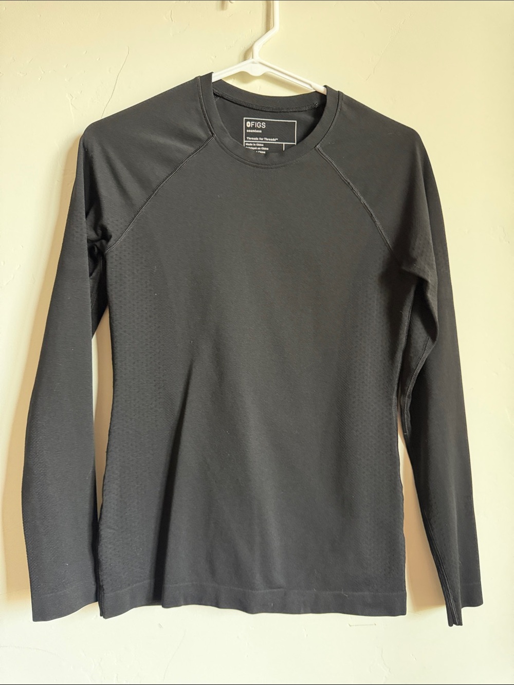 FIGS Women’s Salta Black Long-Sleeve Underscrub Shirt S